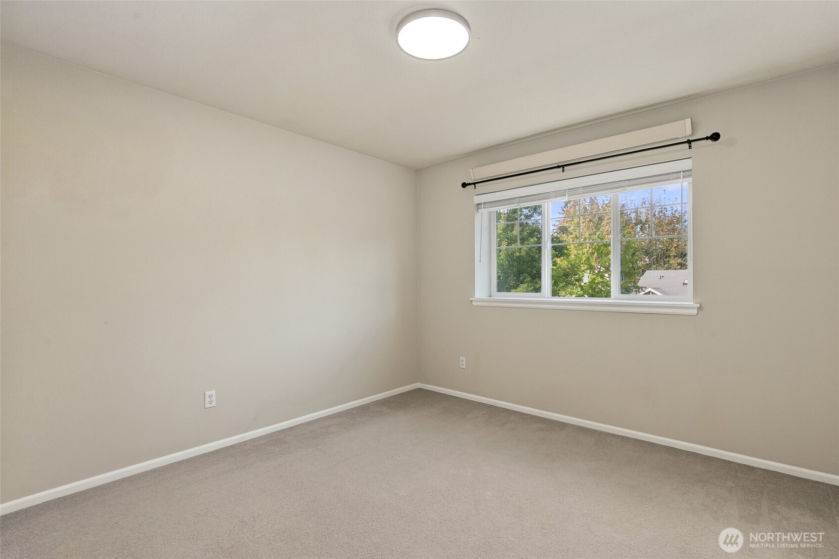 4426 Roxanna Loop Property Photo 17