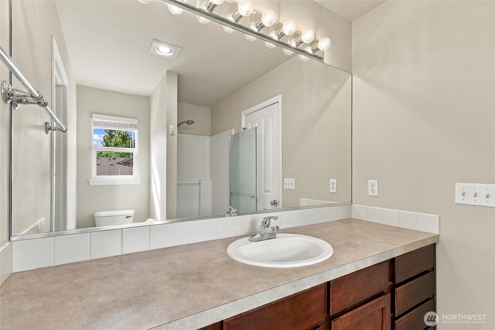 4426 Roxanna Loop Property Photo 18