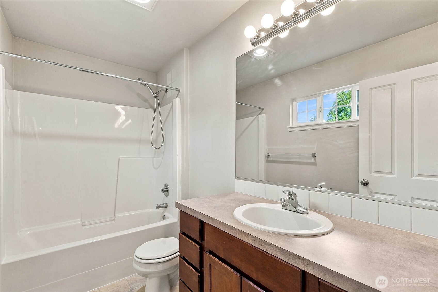 4426 Roxanna Loop Property Photo 22