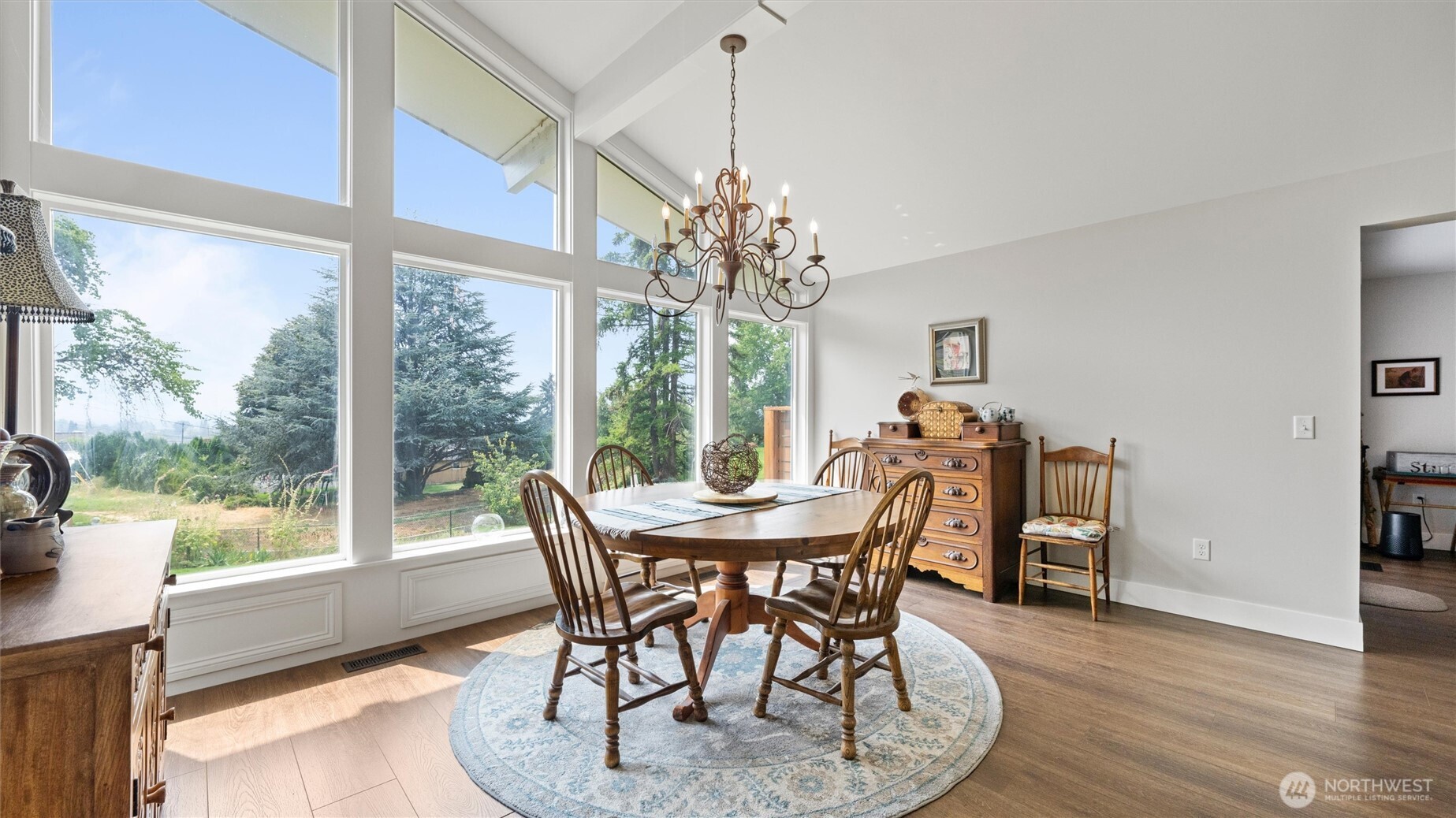 4706 Snowmountain Road Property Photo 14