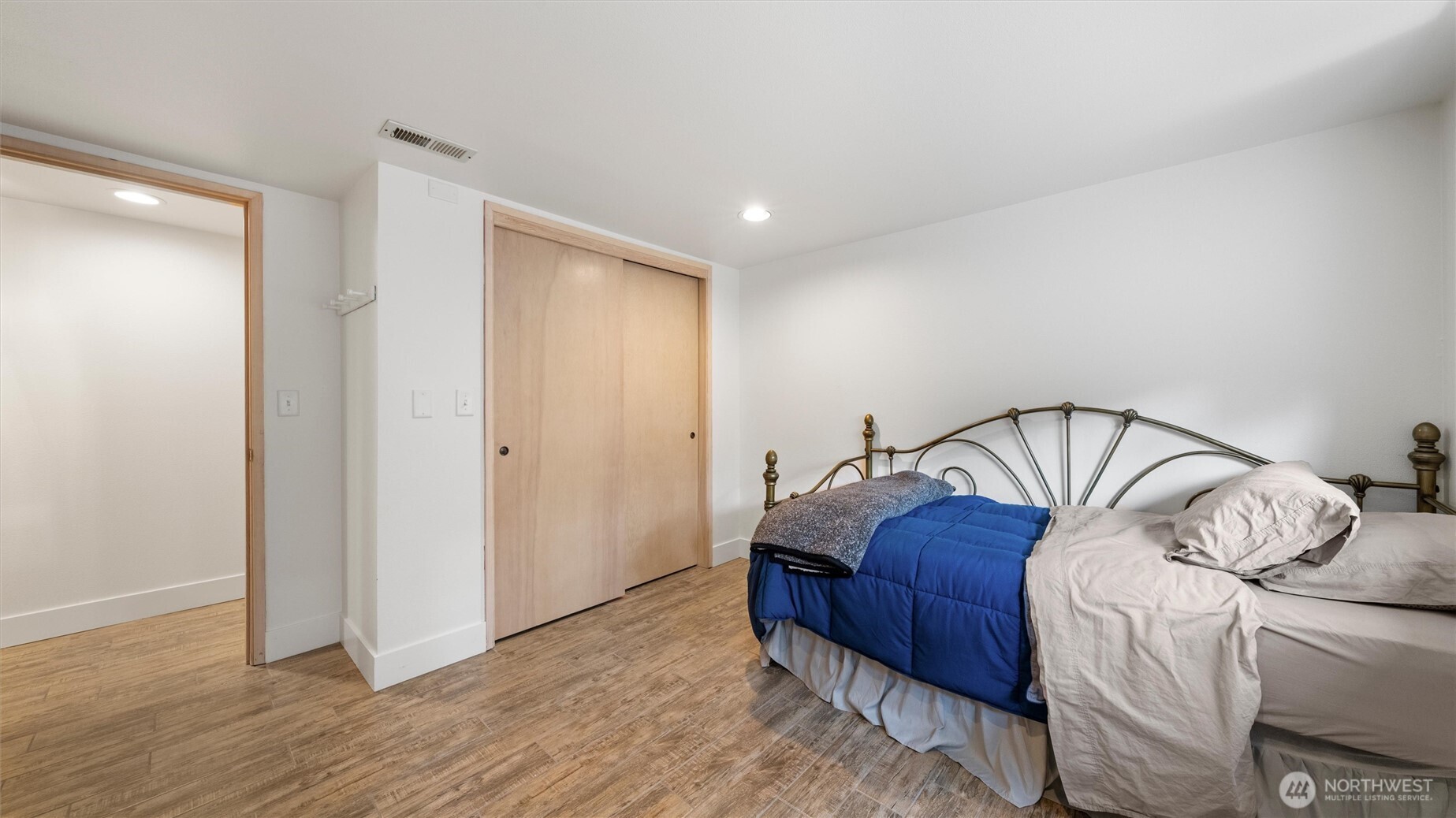 4706 Snowmountain Road Property Photo 23
