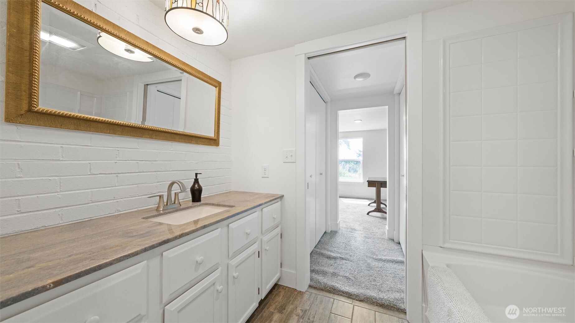 4706 Snowmountain Road Property Photo 31