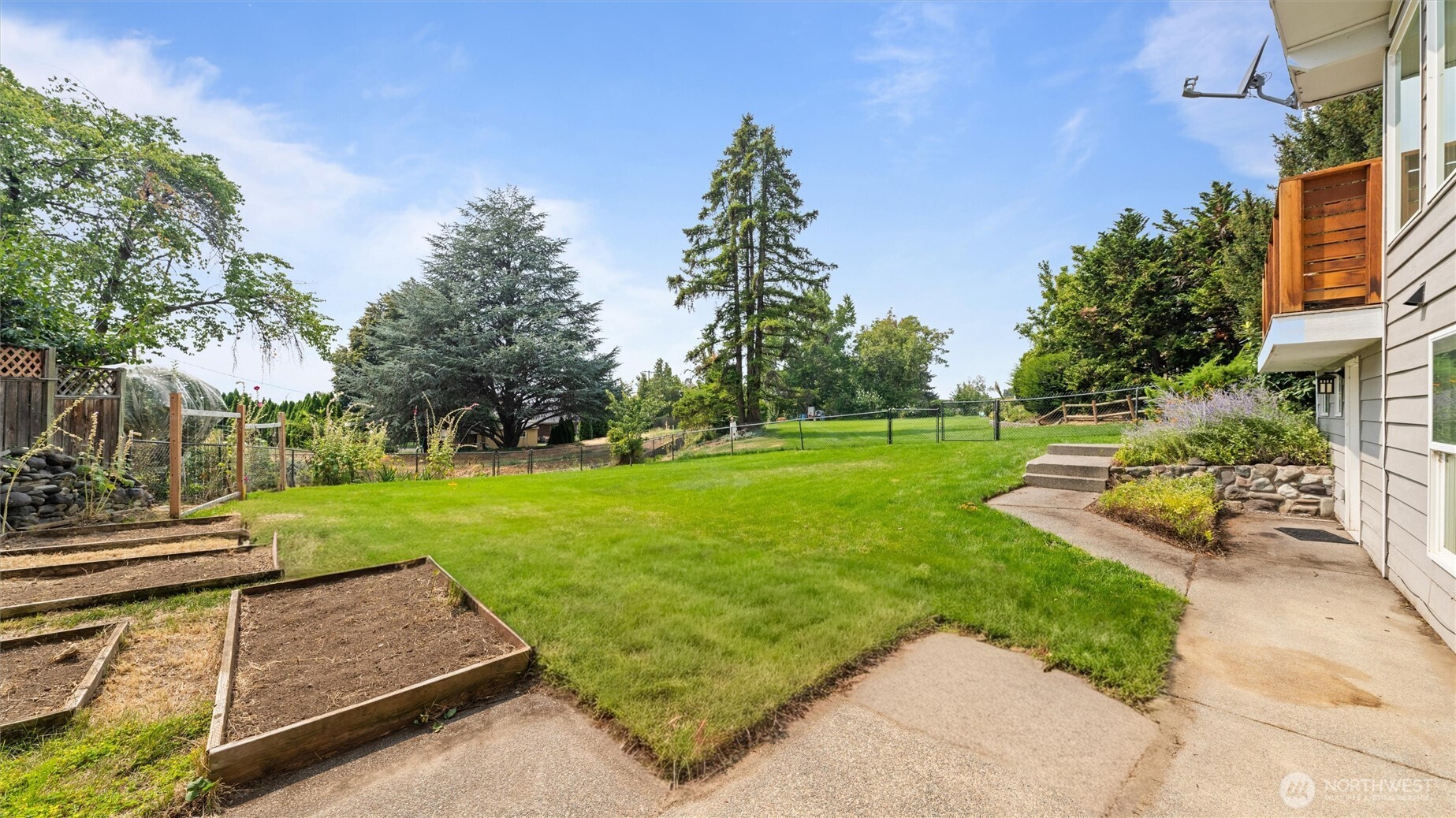 4706 Snowmountain Road Property Photo 37