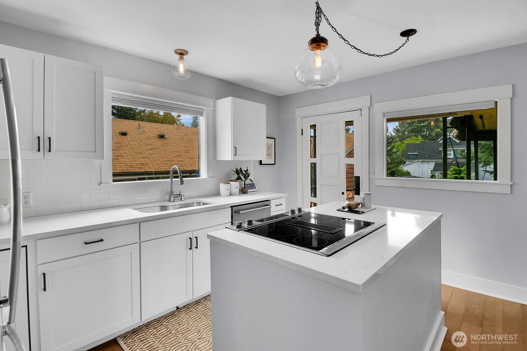 1812 6th Avenue Property Photo 8