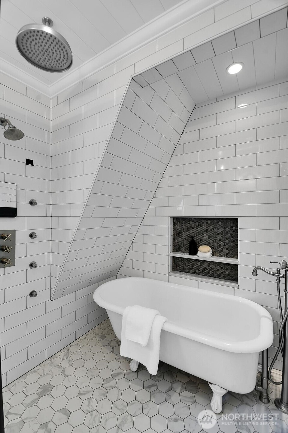 1812 6th Avenue Property Photo 18