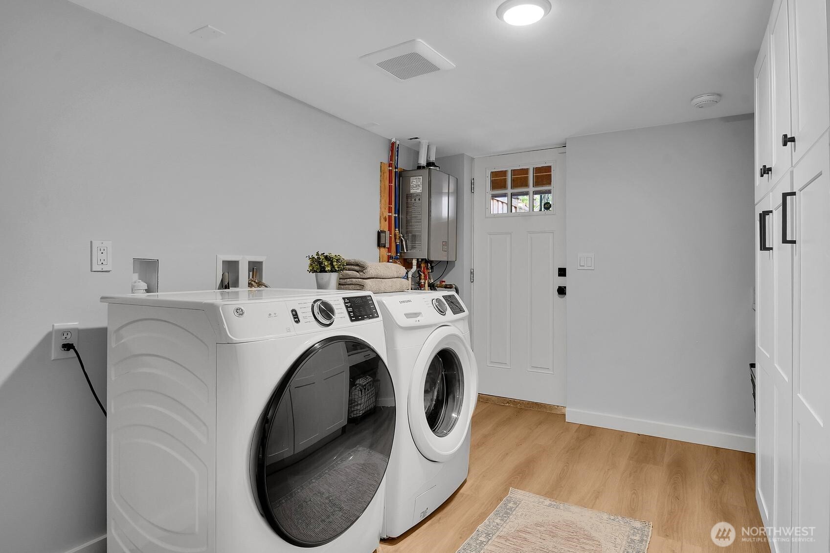 1812 6th Avenue Property Photo 23