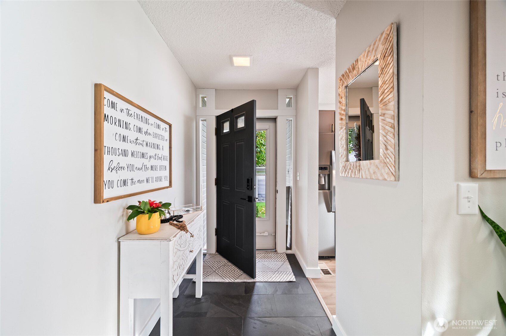 10 S Cove Avenue 1a Property Photo 3