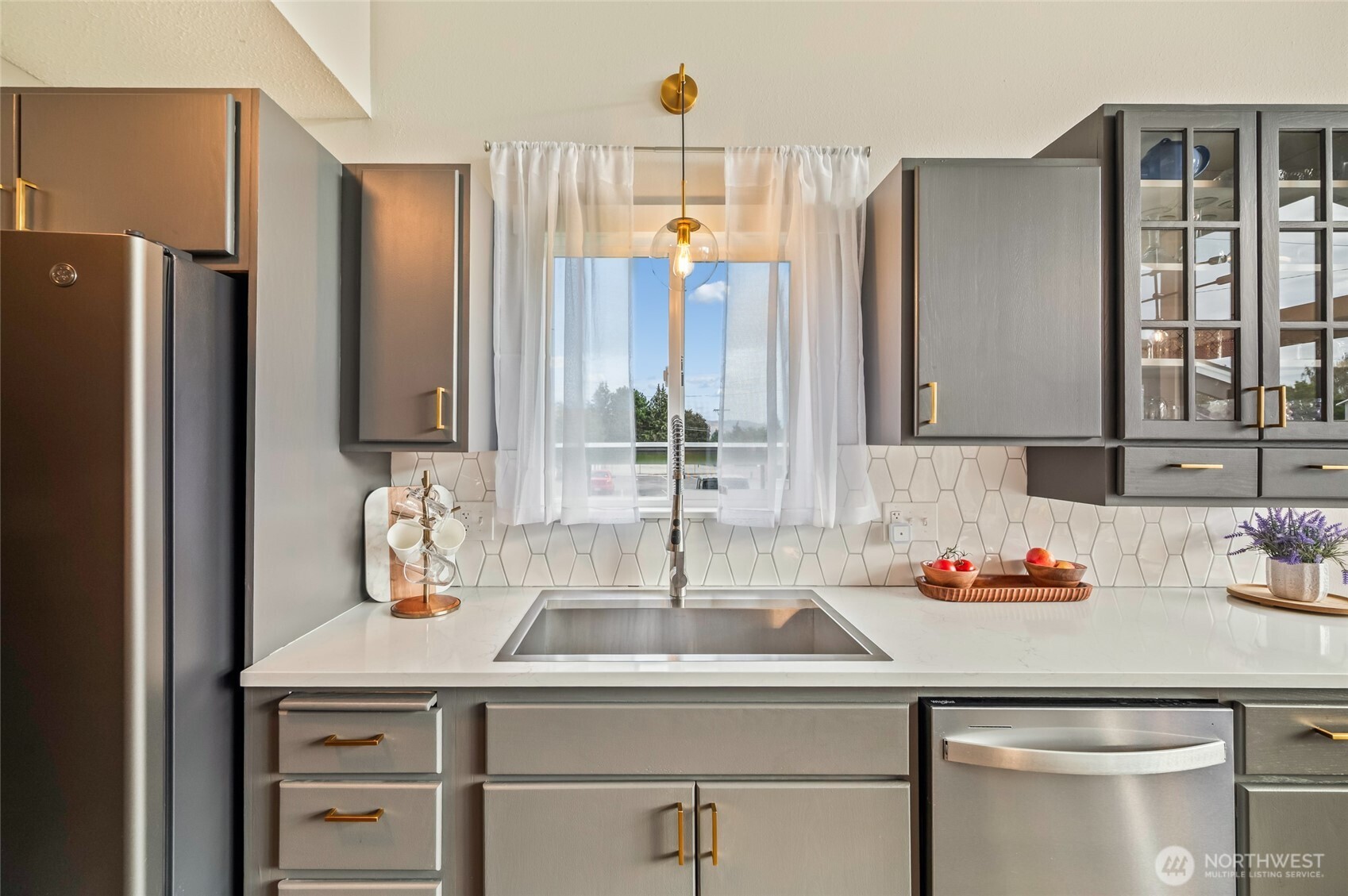 10 S Cove Avenue 1a Property Photo 8
