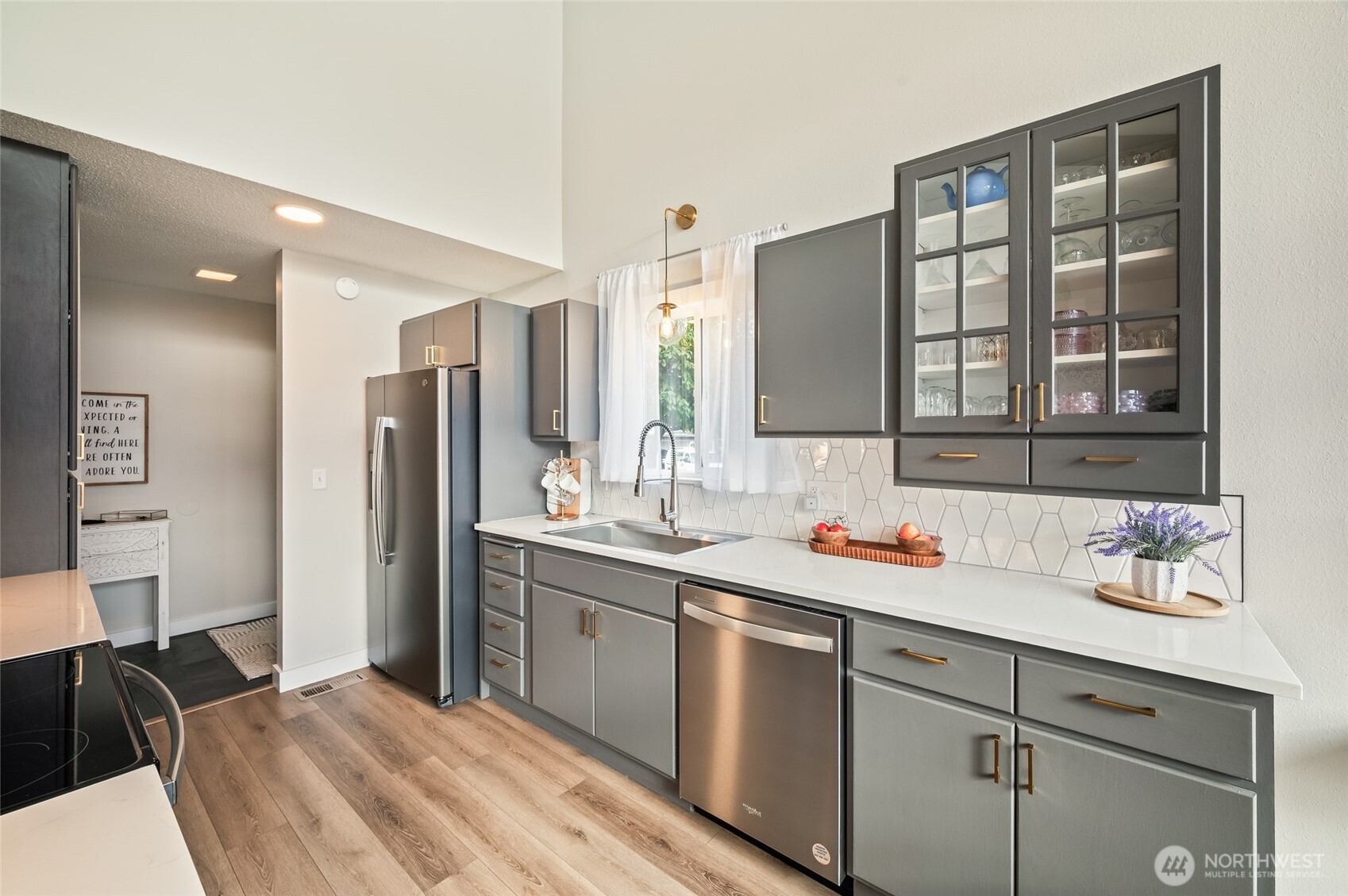10 S Cove Avenue 1a Property Photo 11