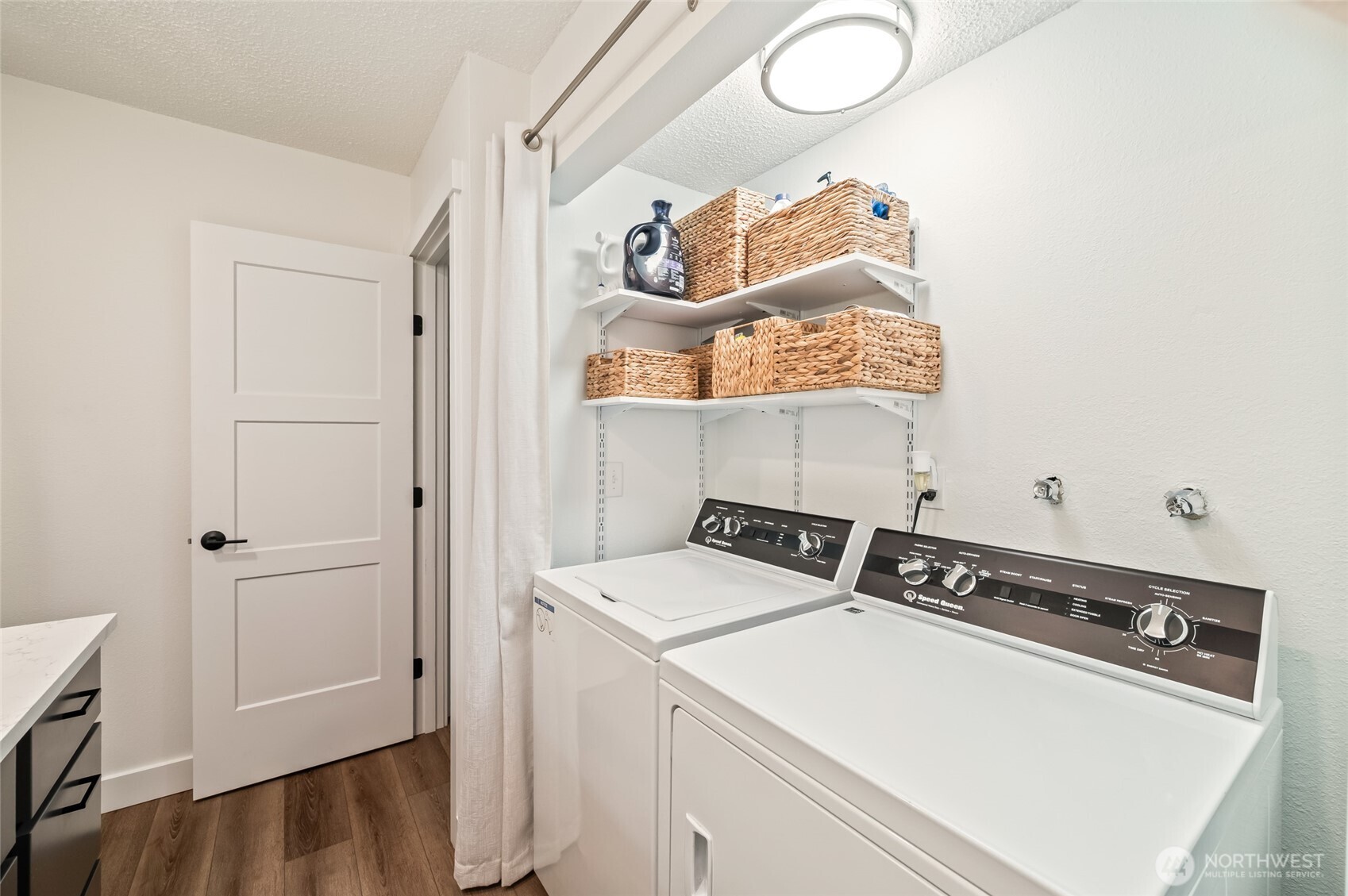 10 S Cove Avenue 1a Property Photo 24