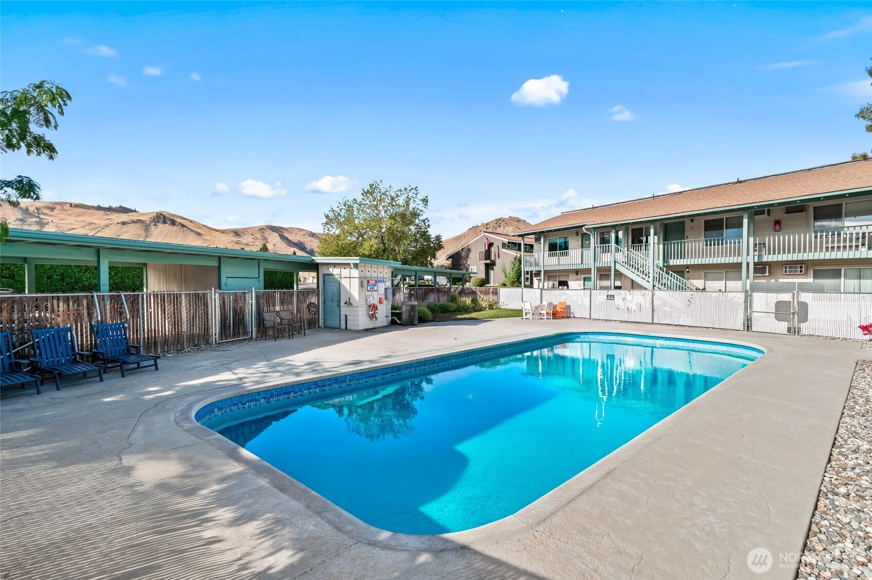 10 S Cove Avenue 1a Property Photo 38
