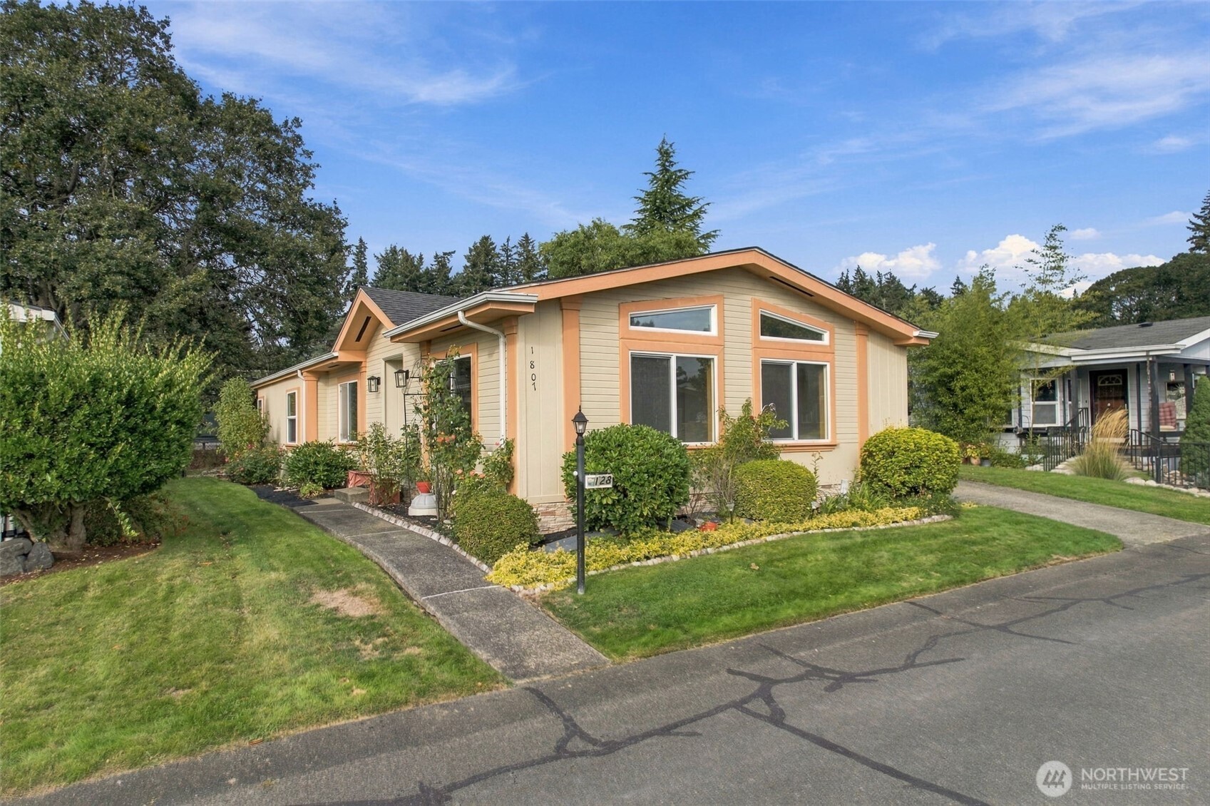 1807 138th Street 128 Property Photo 14