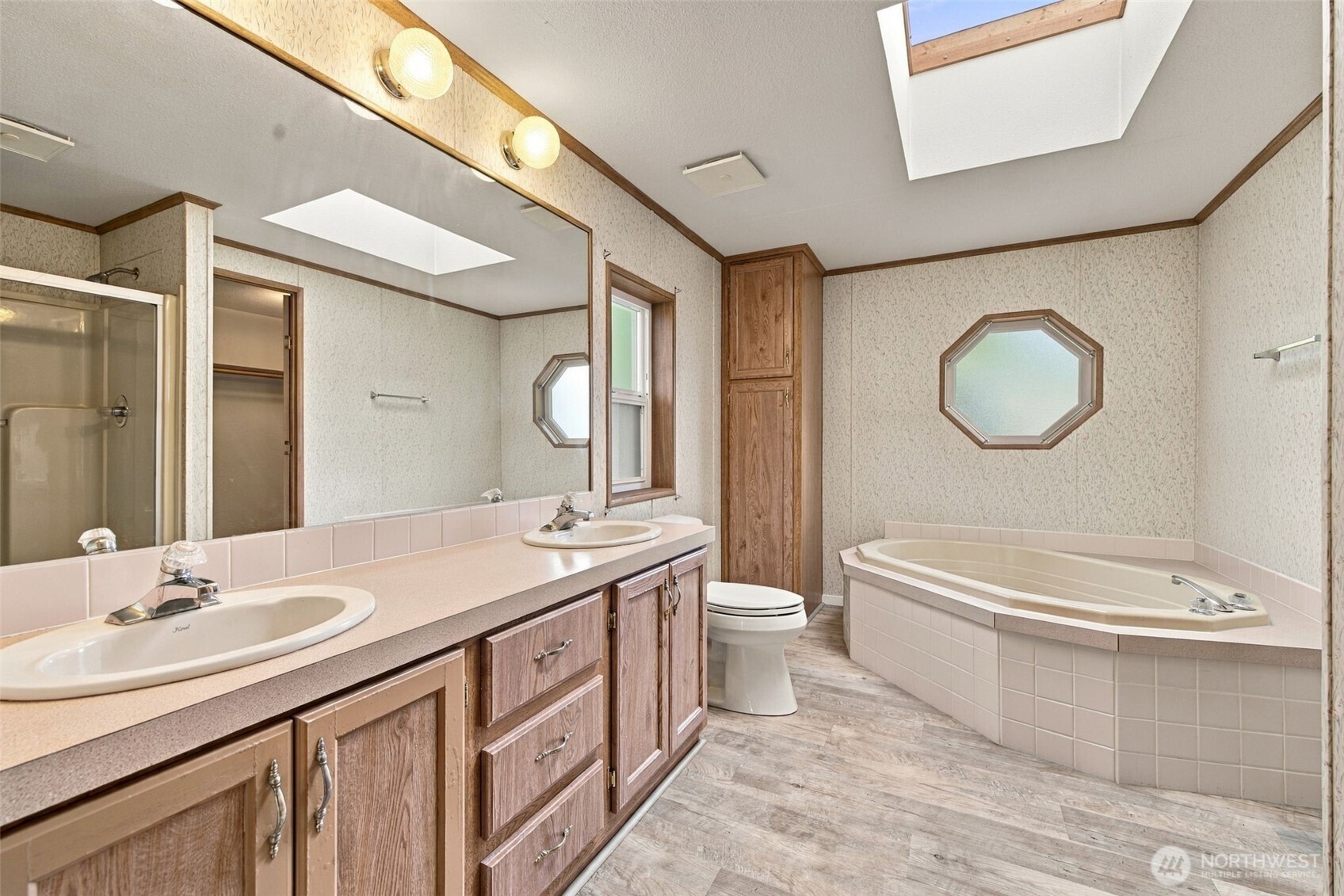 1807 138th Street 128 Property Photo 27