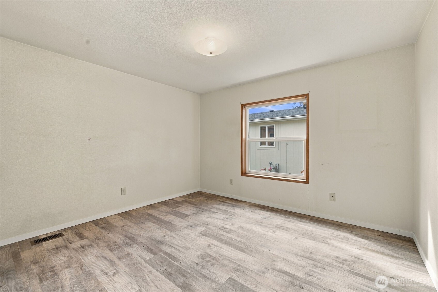 1807 138th Street 128 Property Photo 30