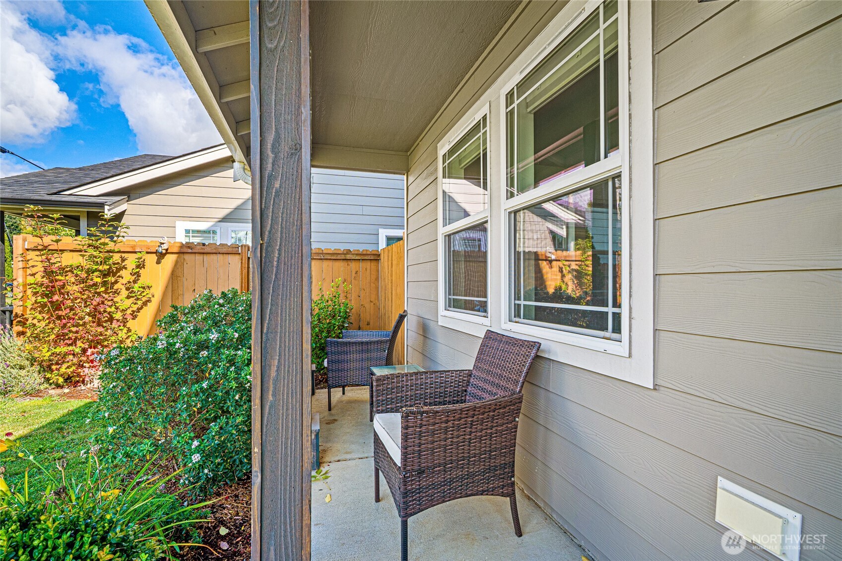 2088 Thornton Street Property Photo 3