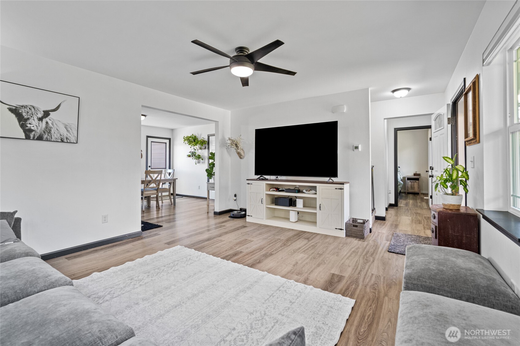 2088 Thornton Street Property Photo 5