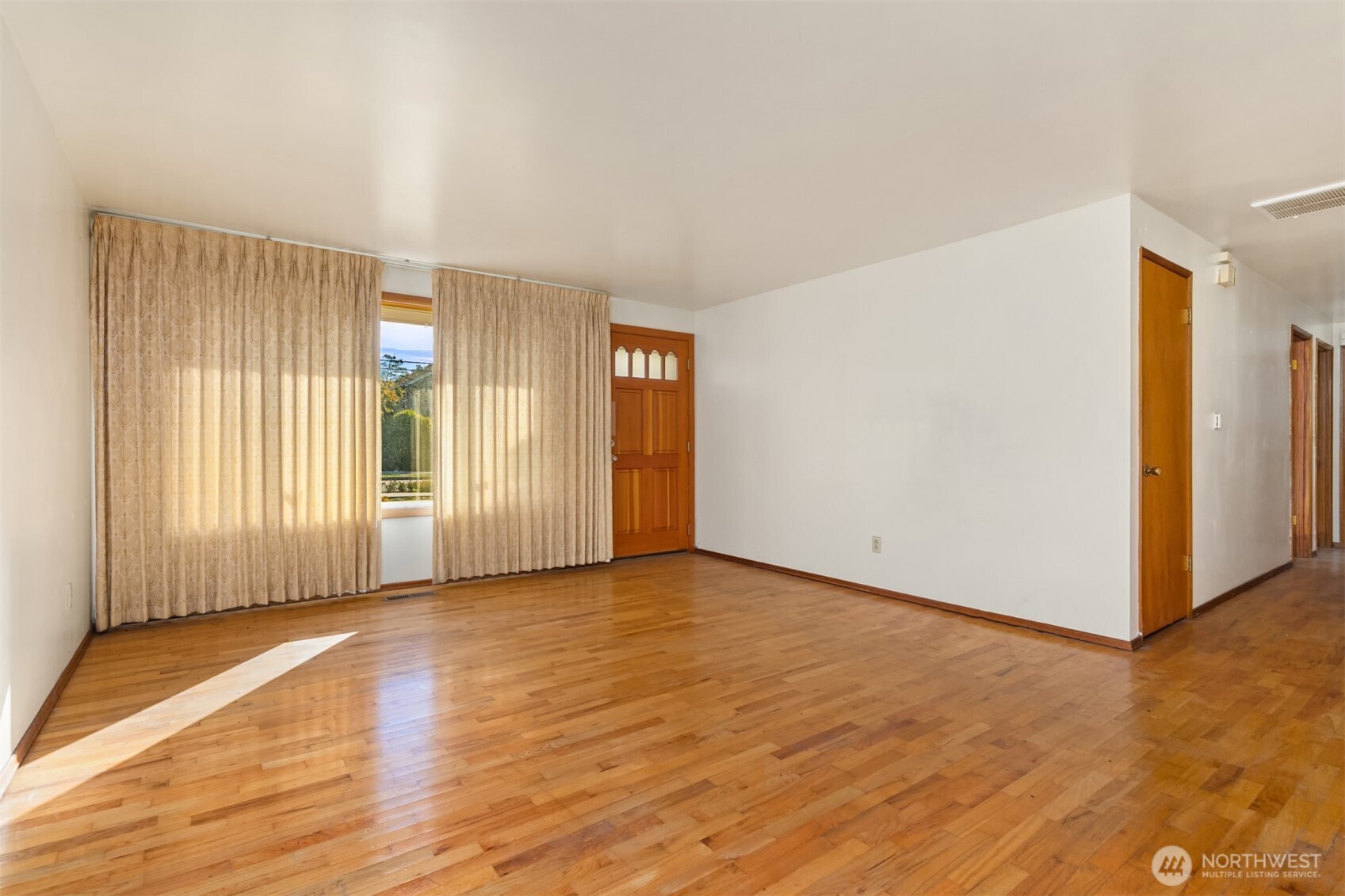 1129 Madison Avenue Property Photo 5