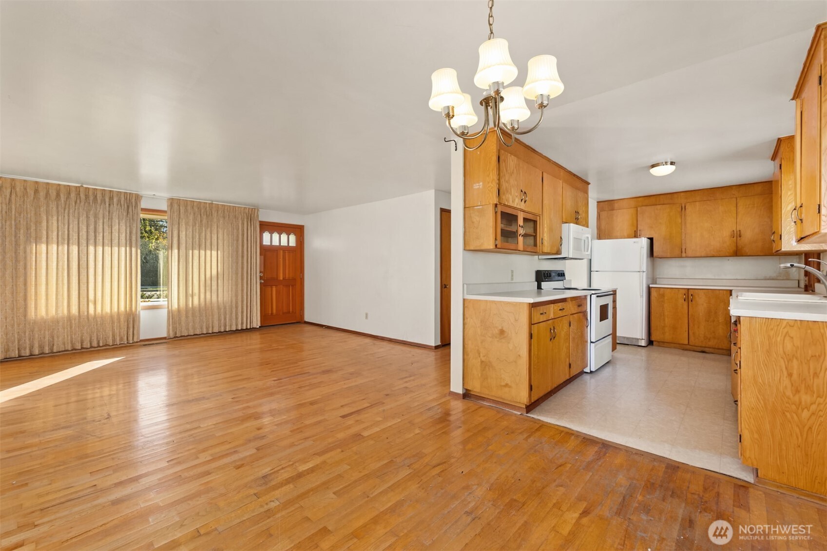 1129 Madison Avenue Property Photo 6