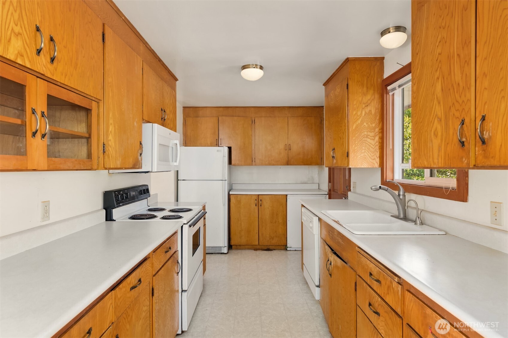 1129 Madison Avenue Property Photo 7