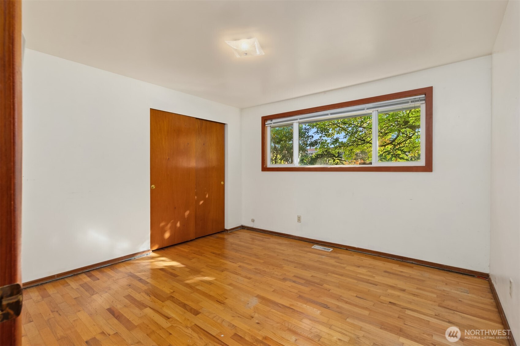 1129 Madison Avenue Property Photo 8