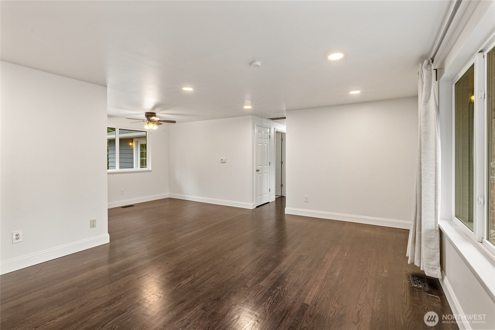 730 Woodland Way Property Photo 7