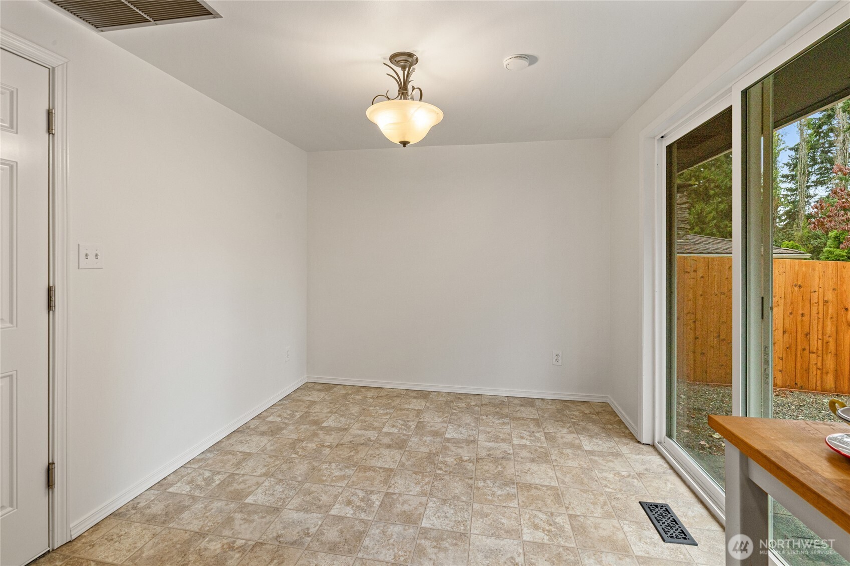 730 Woodland Way Property Photo 28