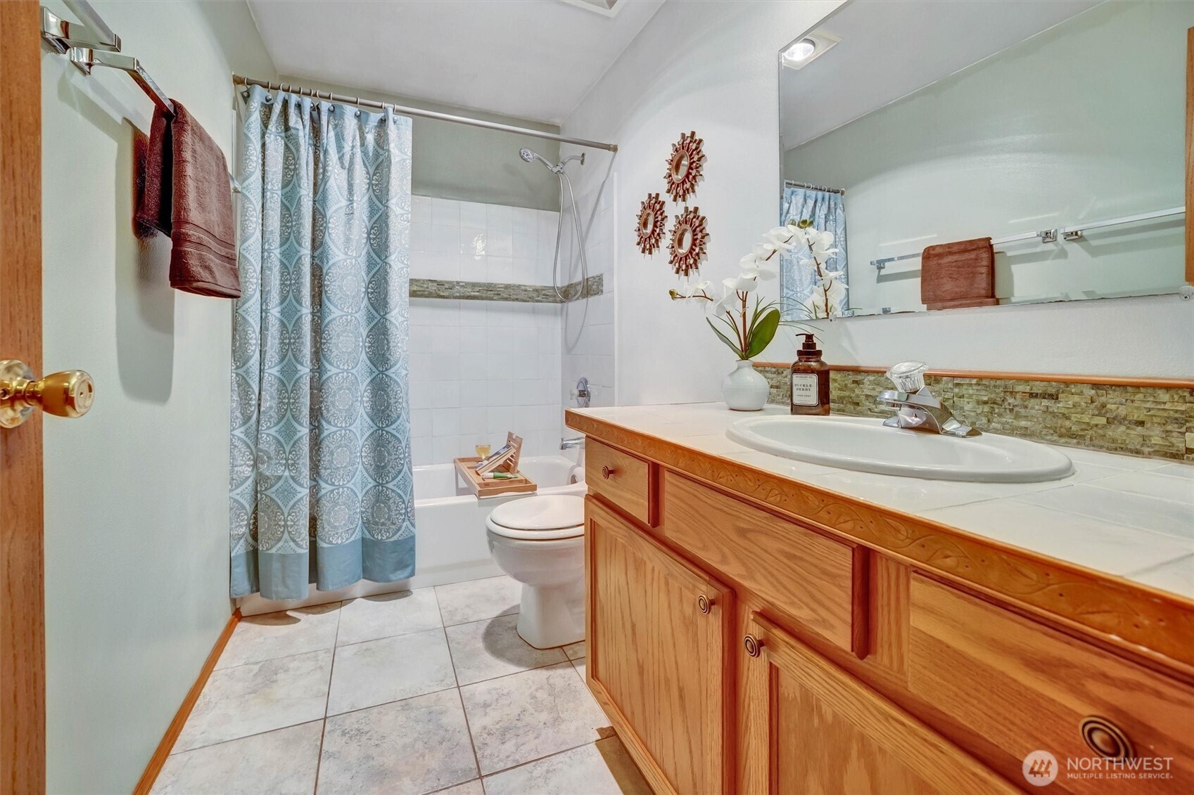 203 N Bogart Avenue Property Photo 19