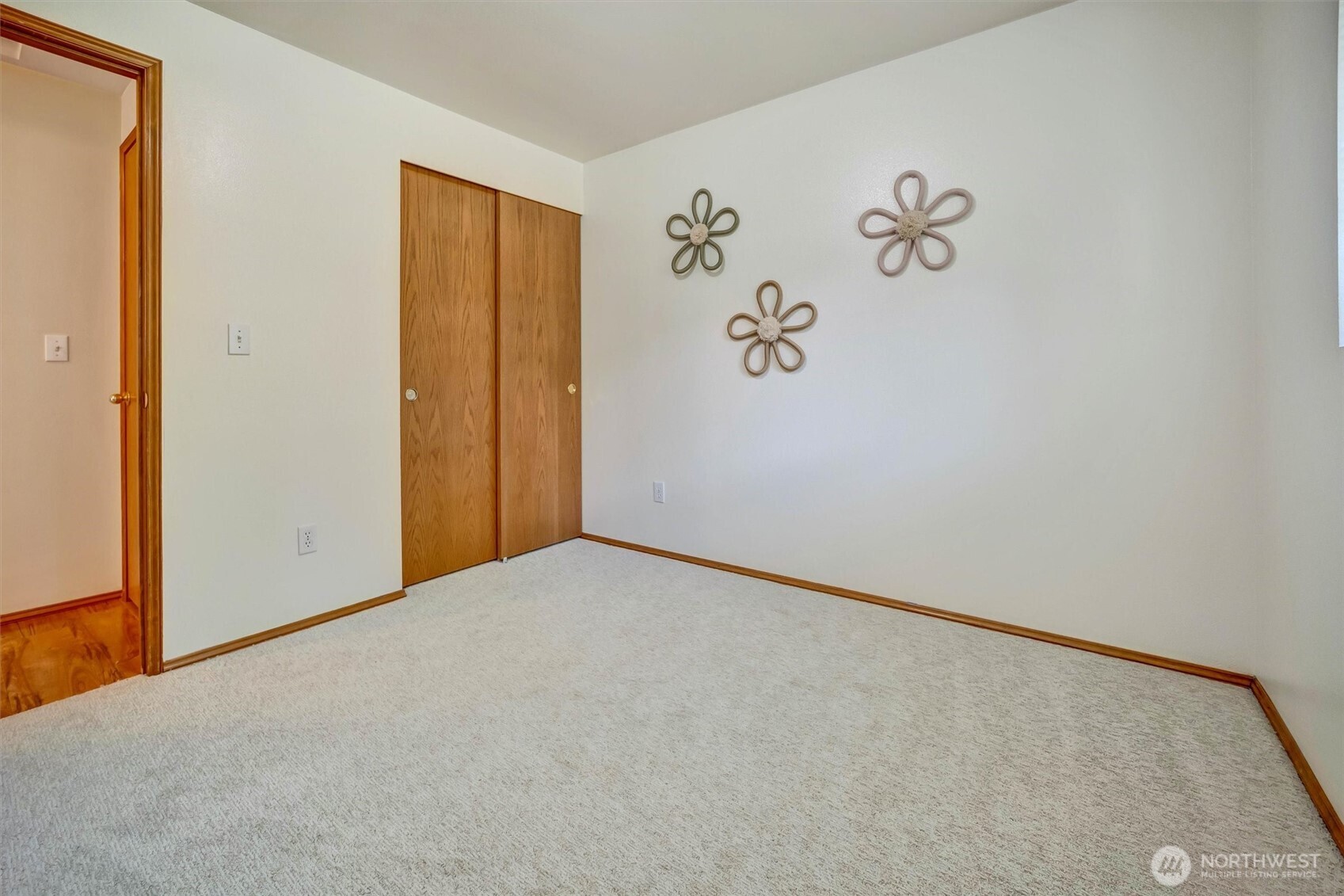 203 N Bogart Avenue Property Photo 22
