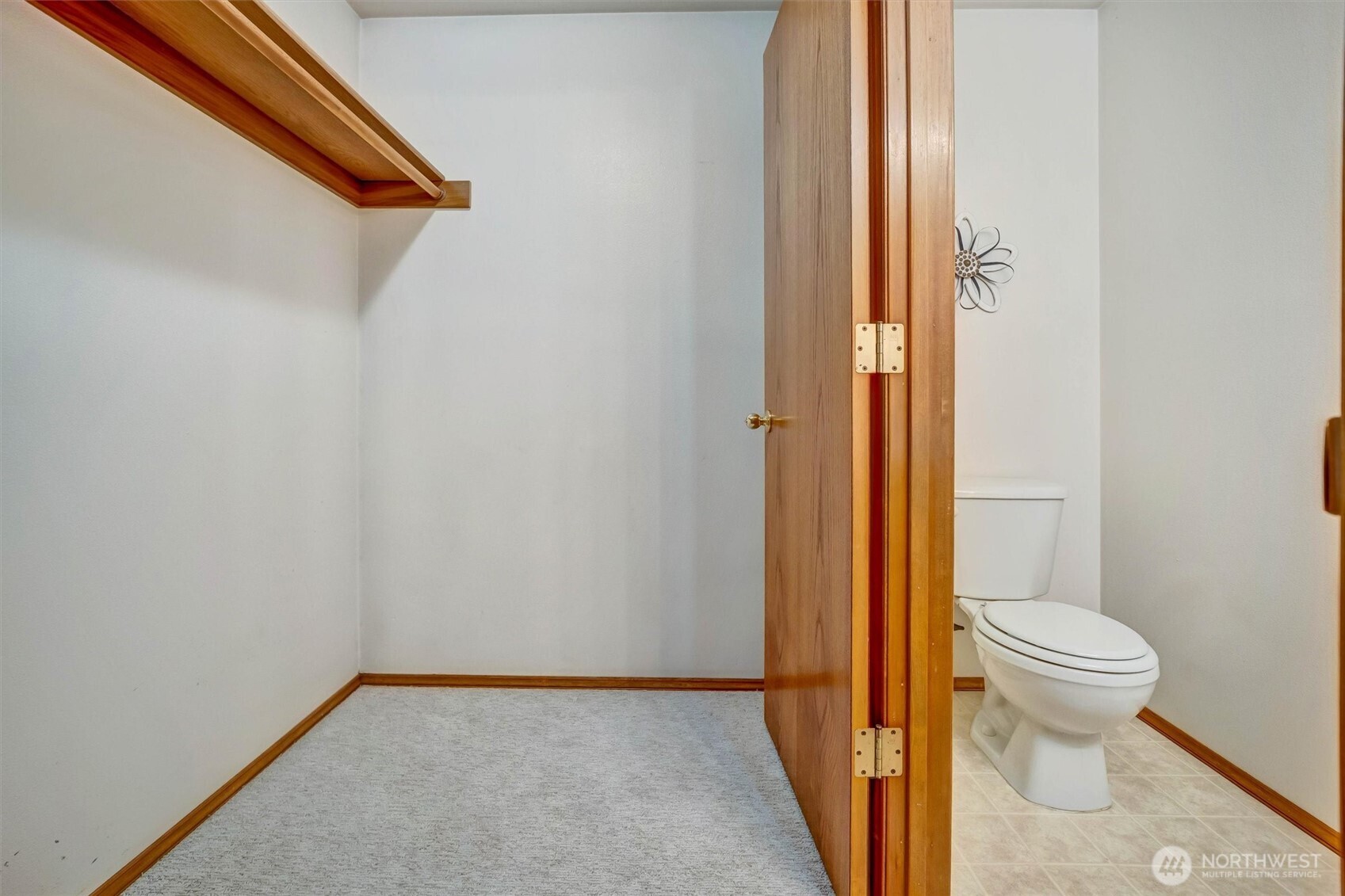 203 N Bogart Avenue Property Photo 23