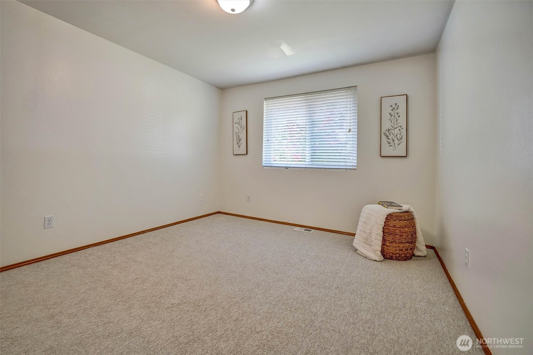 203 N Bogart Avenue Property Photo 27