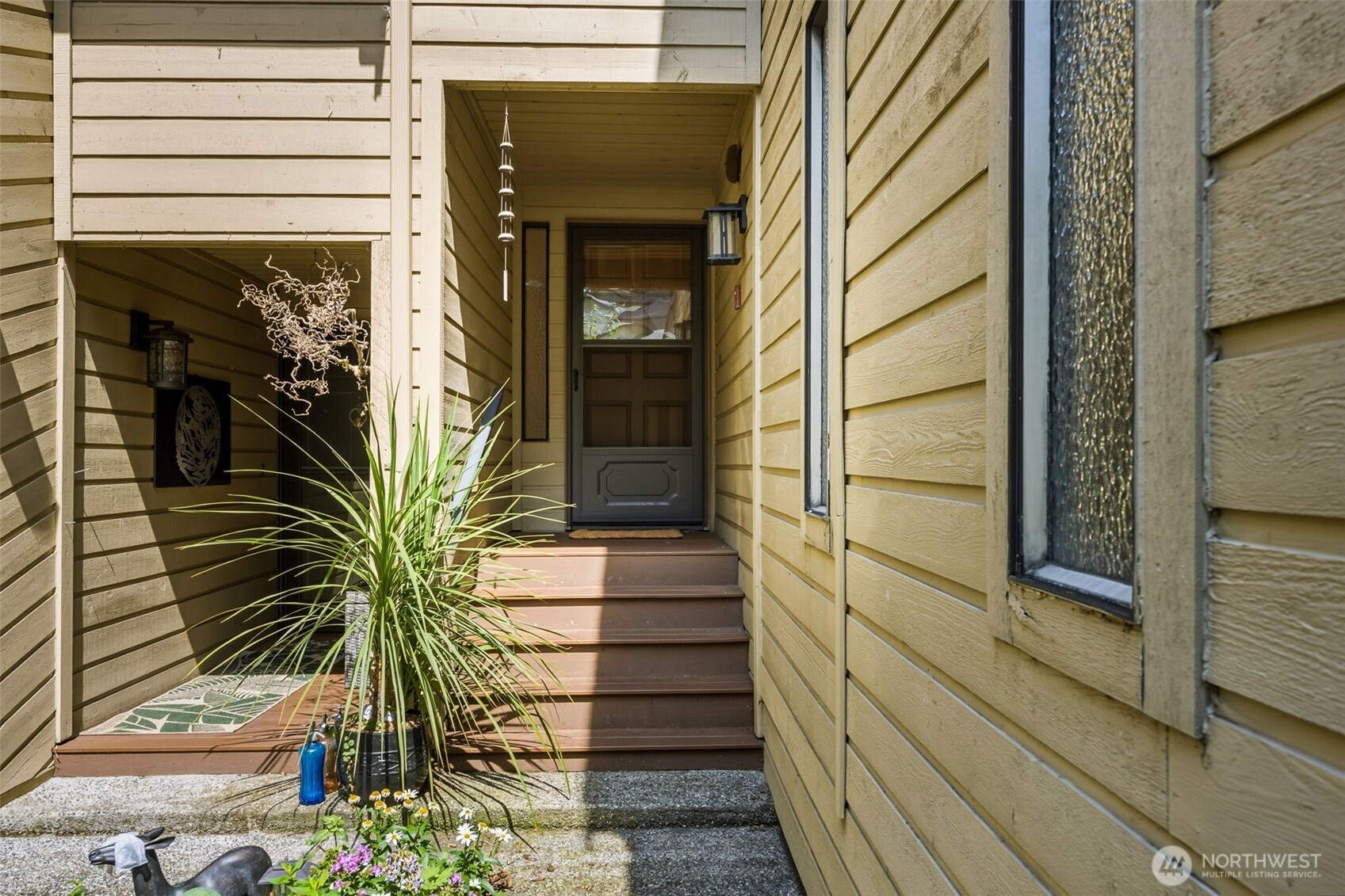 1314 Evergreen Park Drive W Property Photo 3