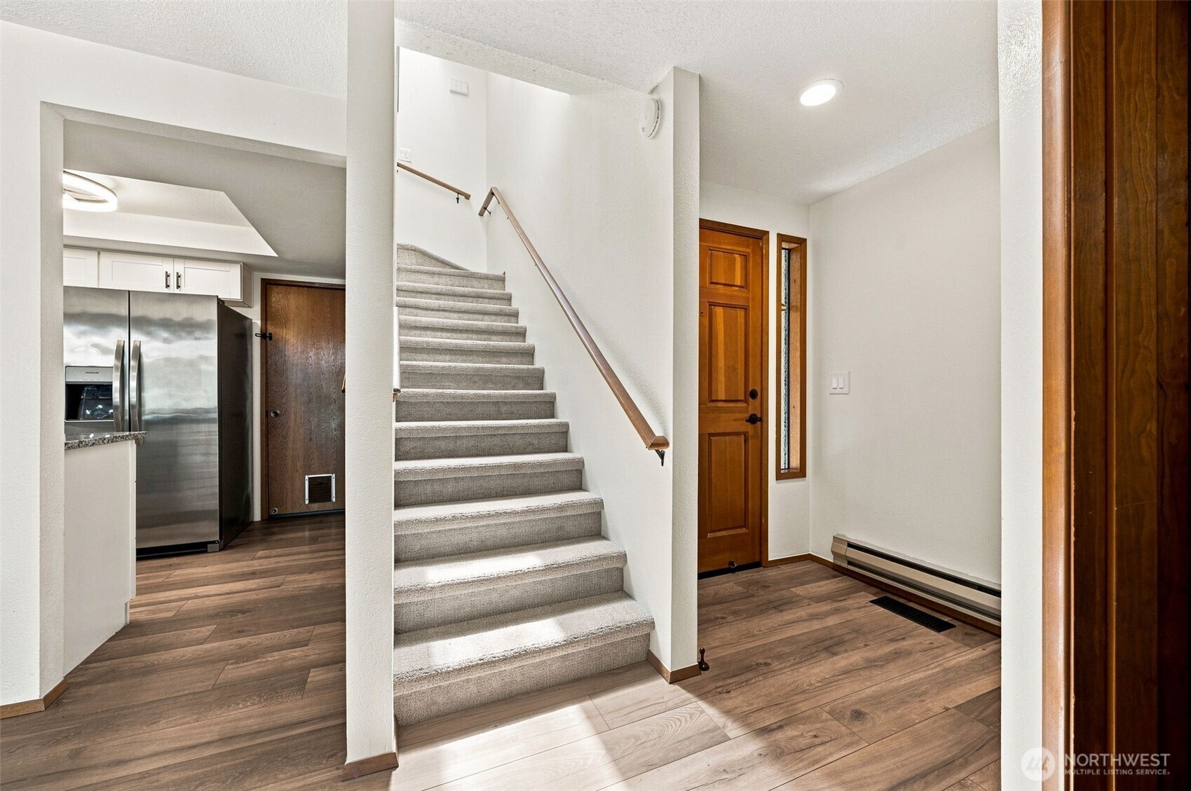 1314 Evergreen Park Drive W Property Photo 5