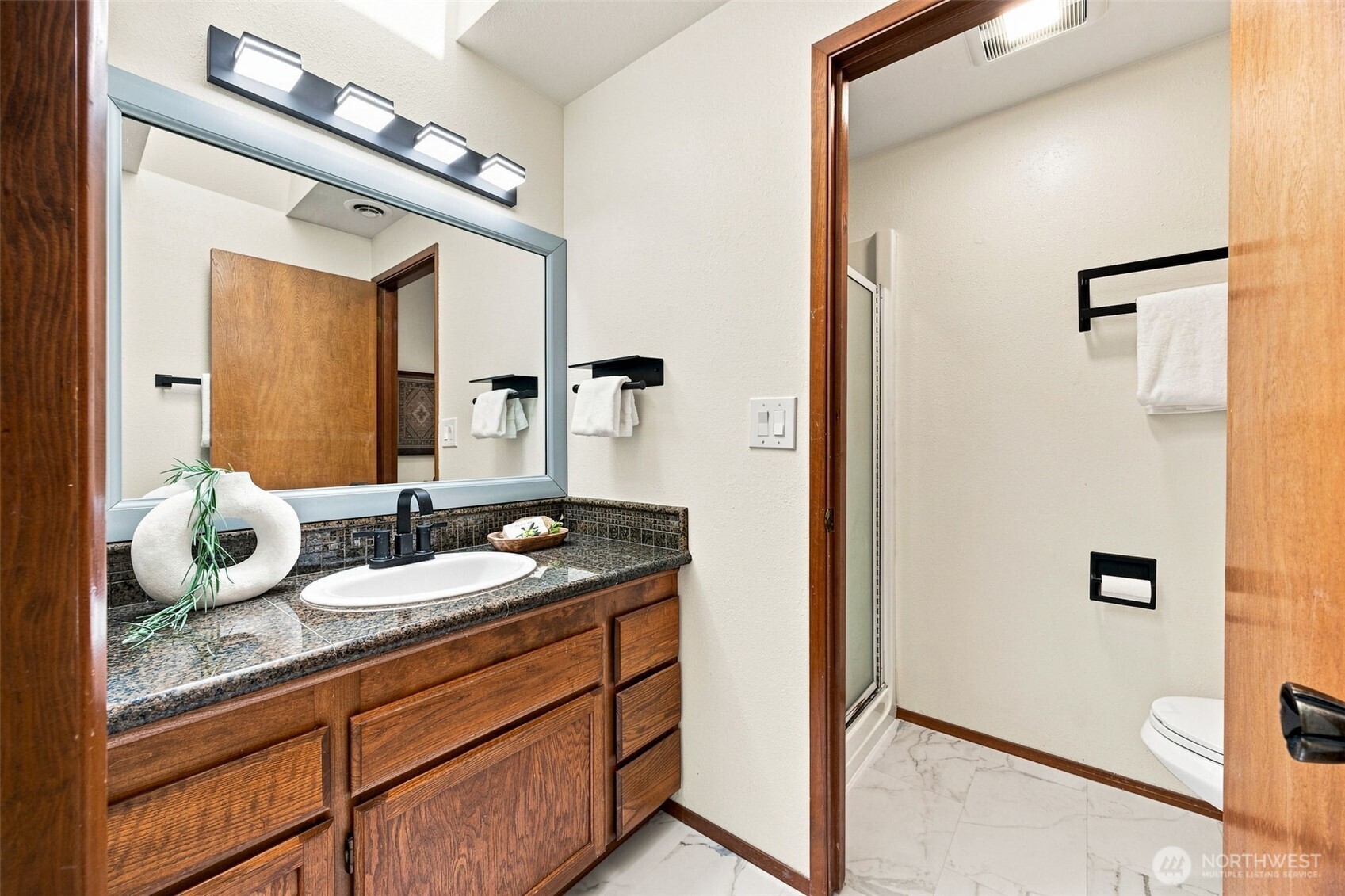 1314 Evergreen Park Drive W Property Photo 25