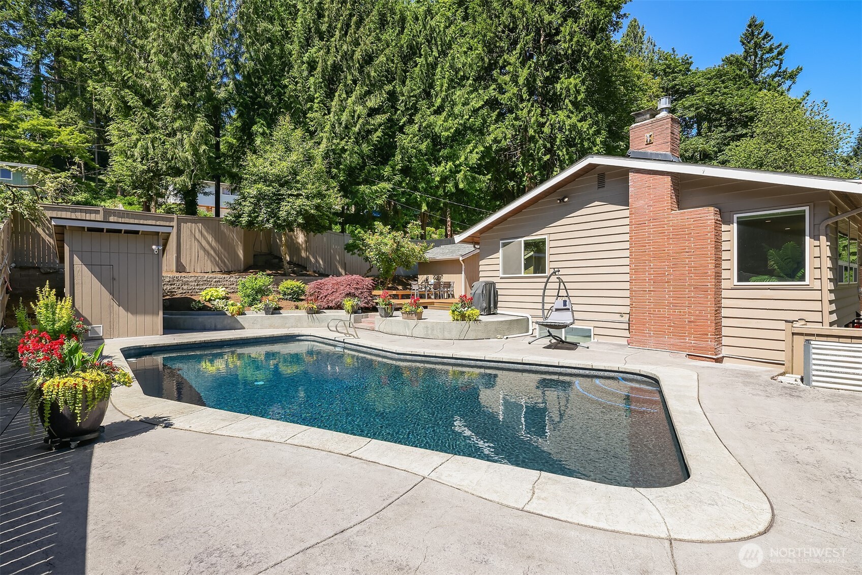 525 Mount Everest Lane Property Photo 26