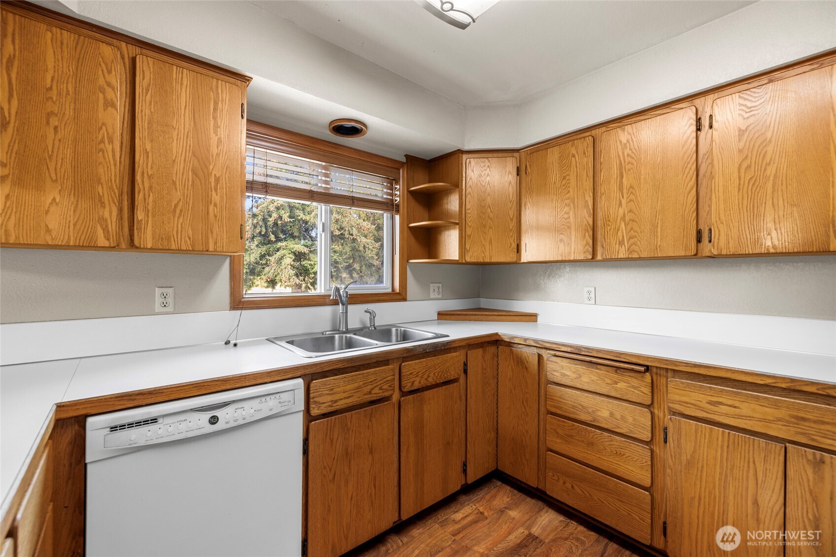 5175 Hannegan Road Property Photo 7