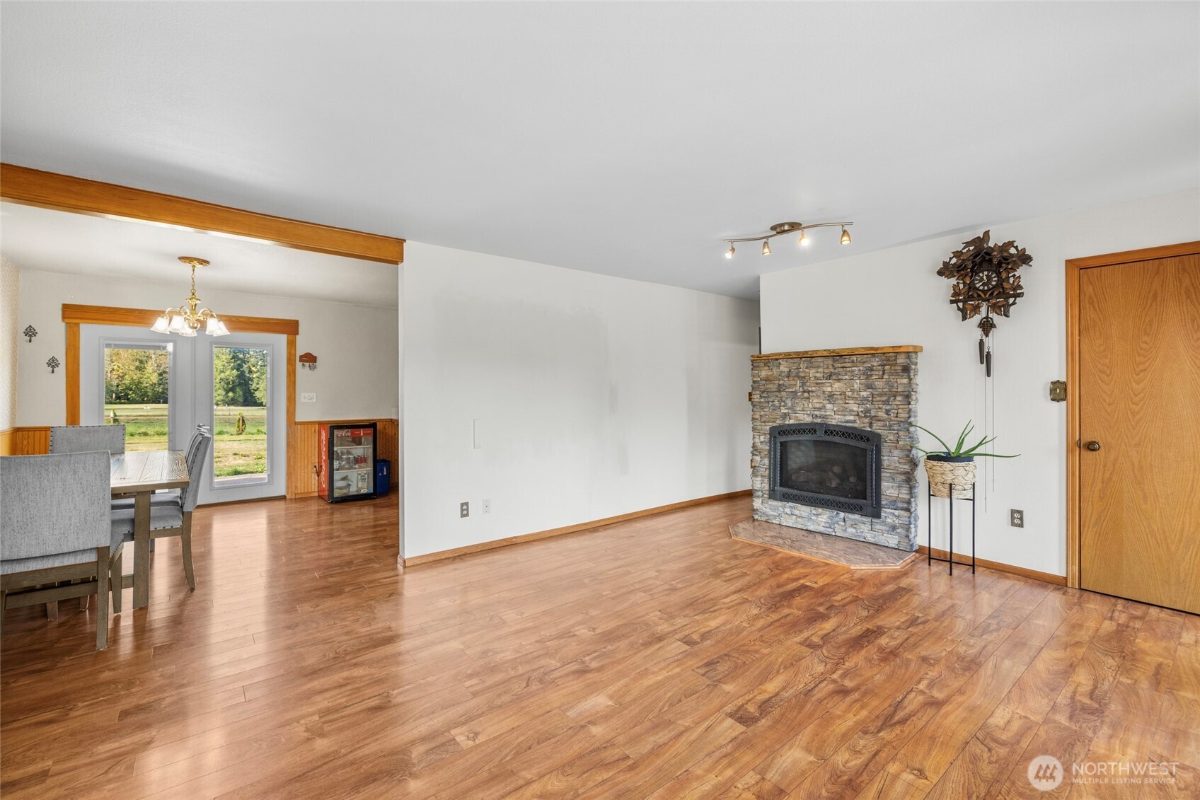5175 Hannegan Road Property Photo 11