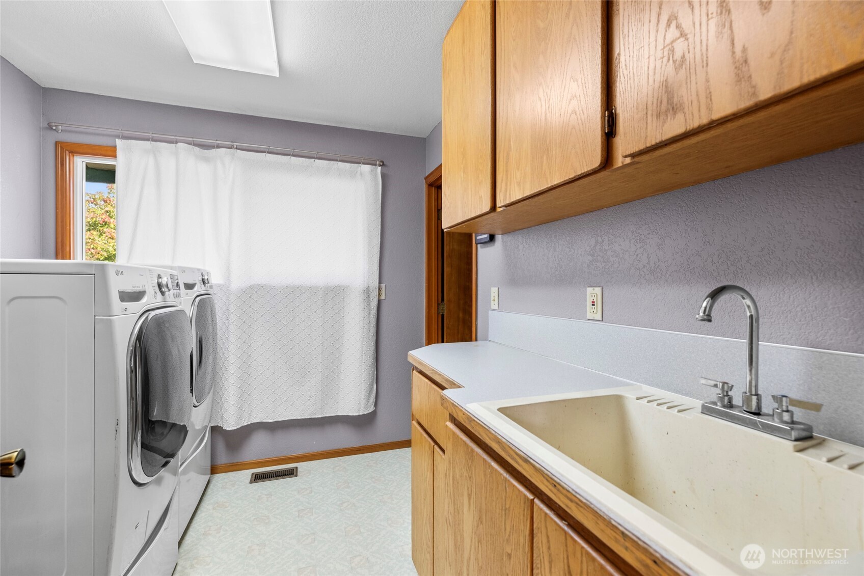 5175 Hannegan Road Property Photo 24