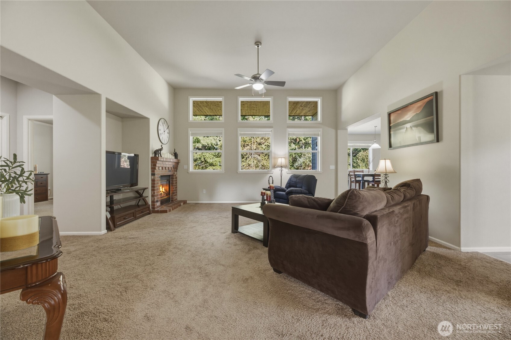 19407 205th Street Property Photo 4