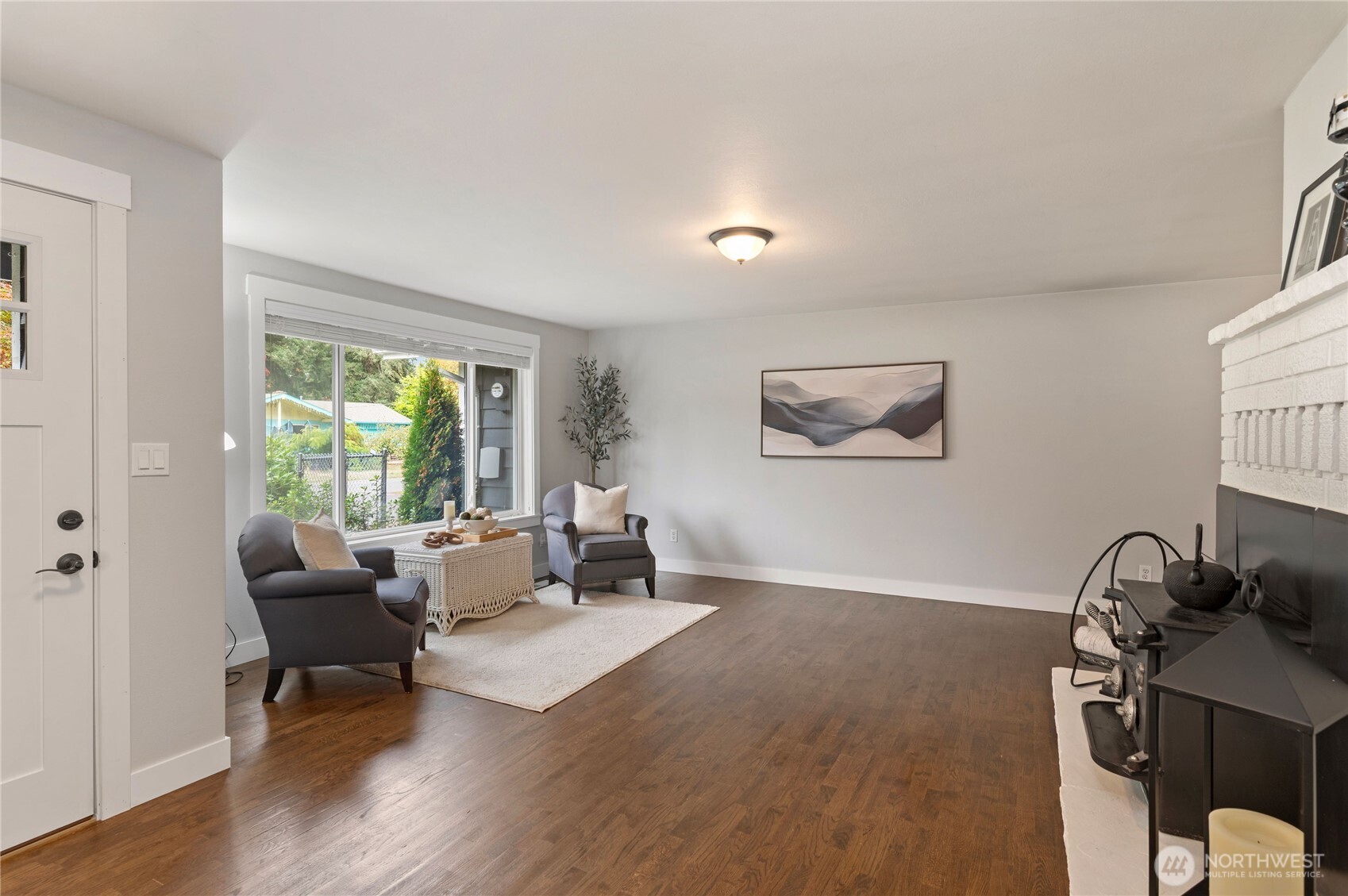 2300 Larch Street No Property Photo 5