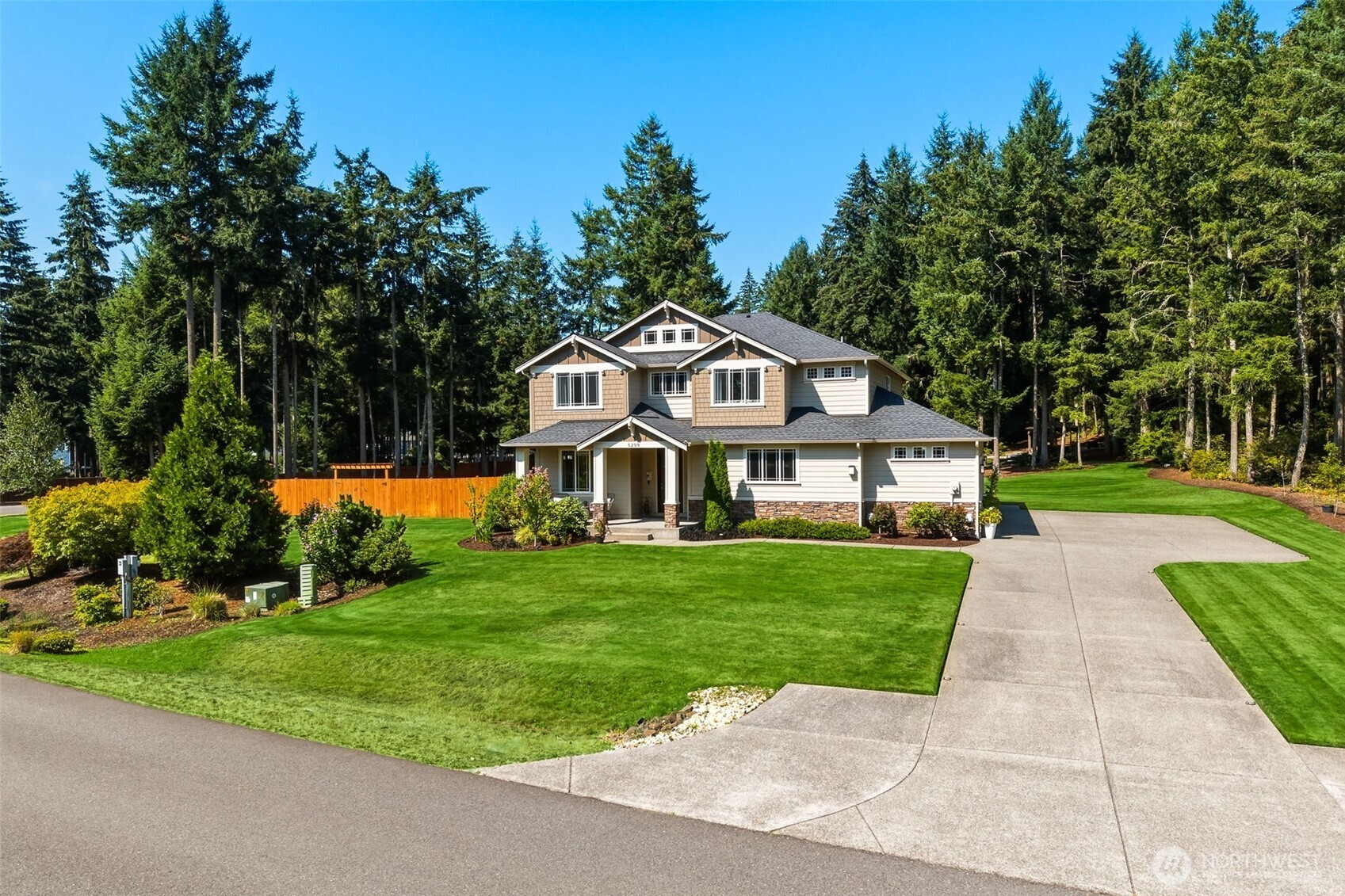 5209 Oystercatcher Lane Property Photo 1