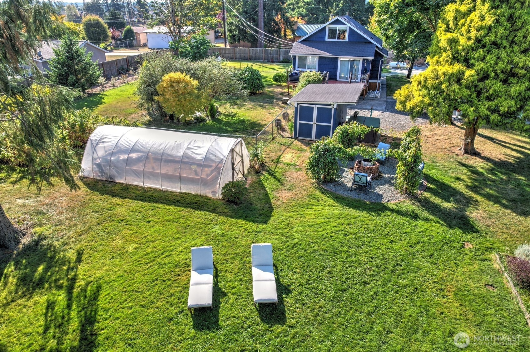 12025 44th Drive Property Photo 4