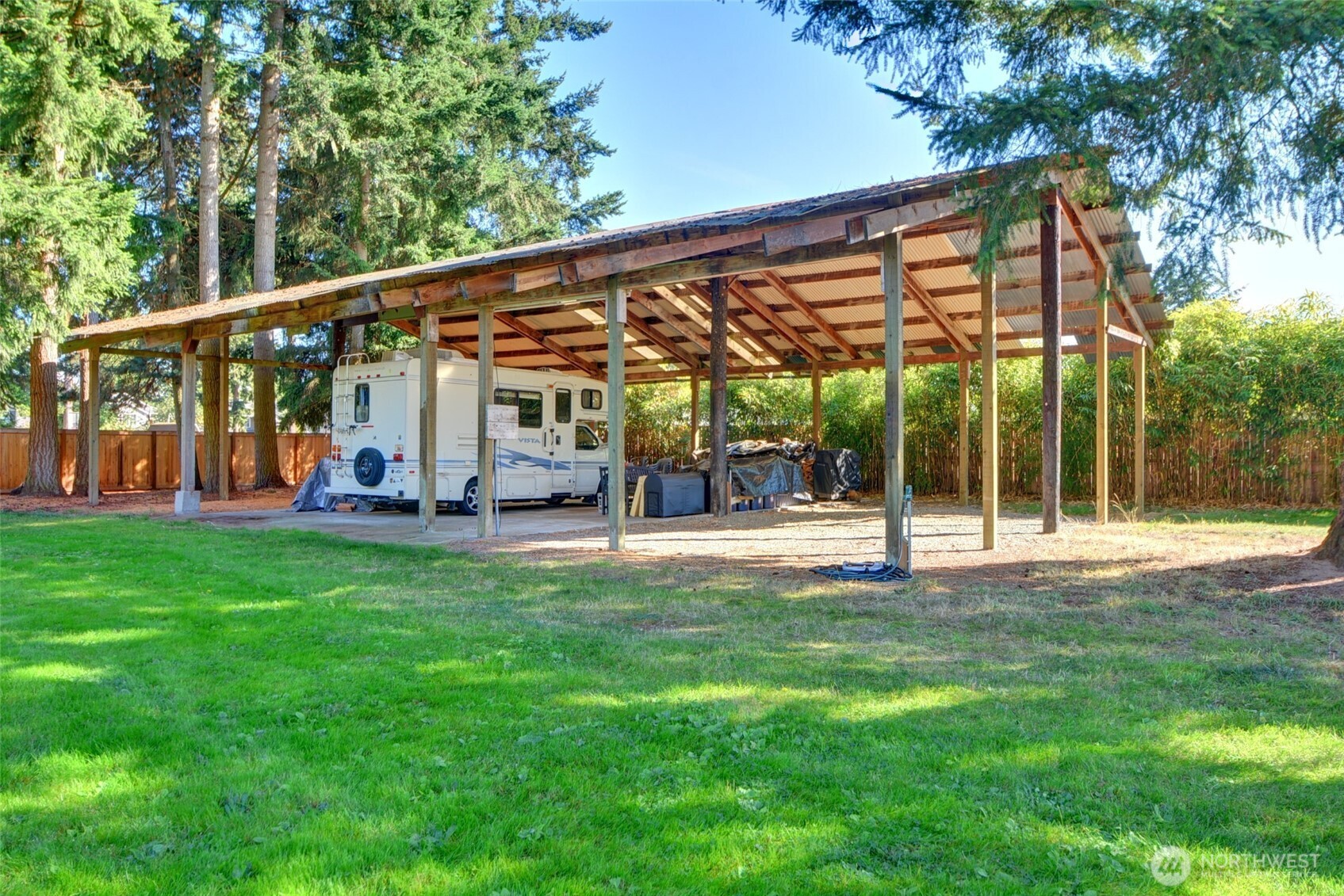 12025 44th Drive Property Photo 5