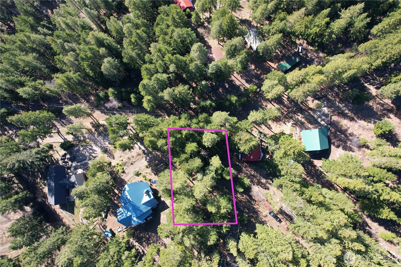 100 Lakeview Drive Property Photo 3