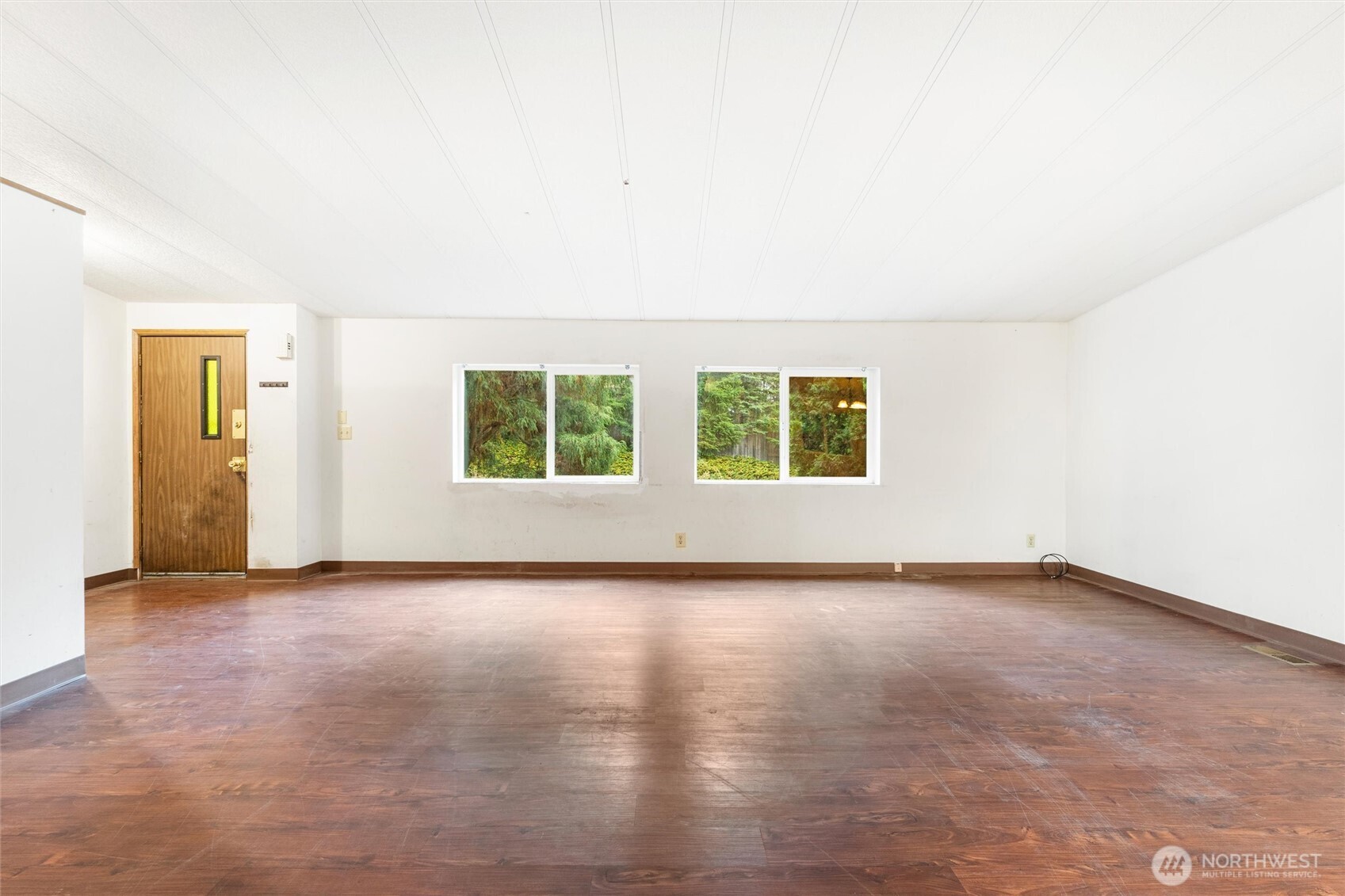 4029 Trenton Avenue Property Photo 3