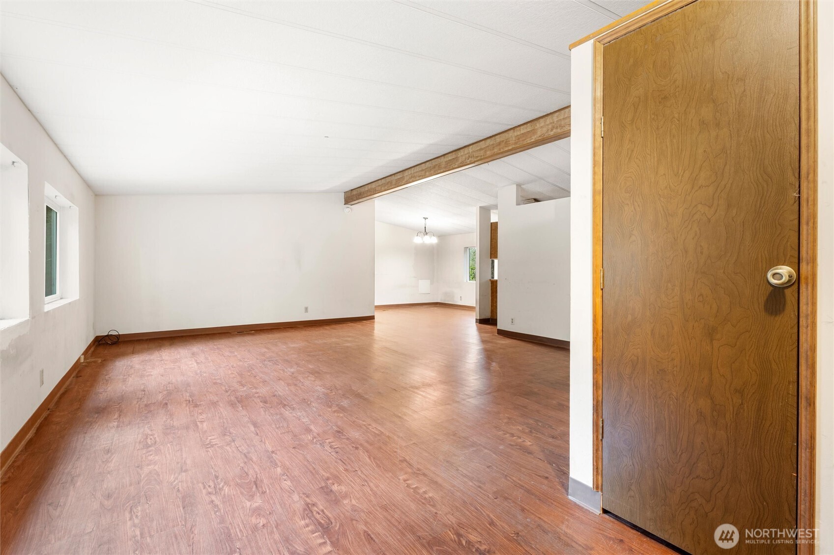 4029 Trenton Avenue Property Photo 7