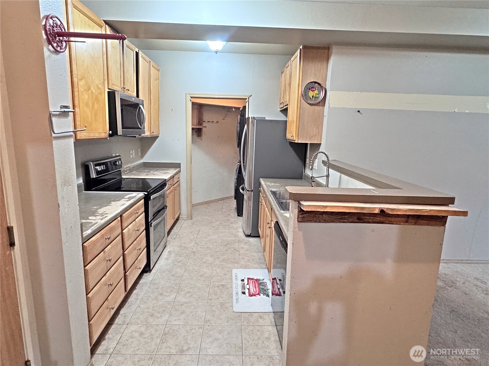 512 Darby Drive 113 Property Photo 2