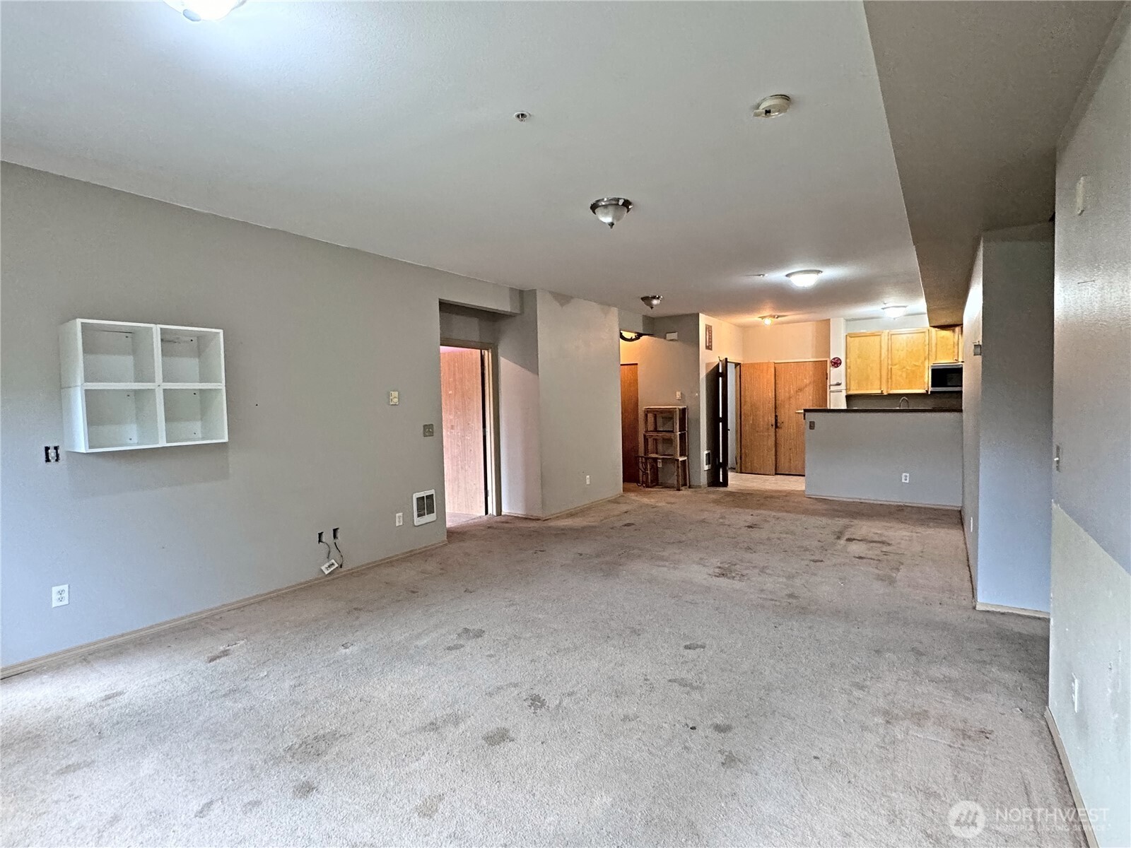 512 Darby Drive 113 Property Photo 8