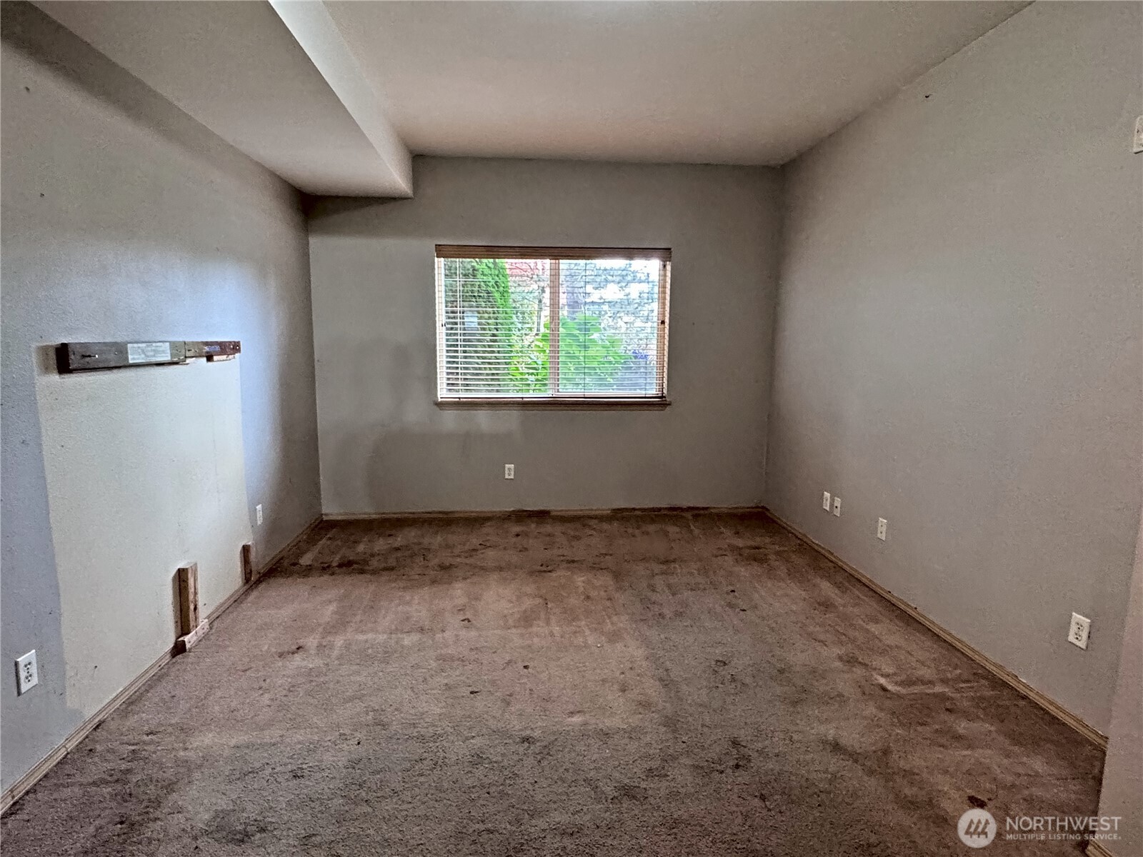 512 Darby Drive 113 Property Photo 16