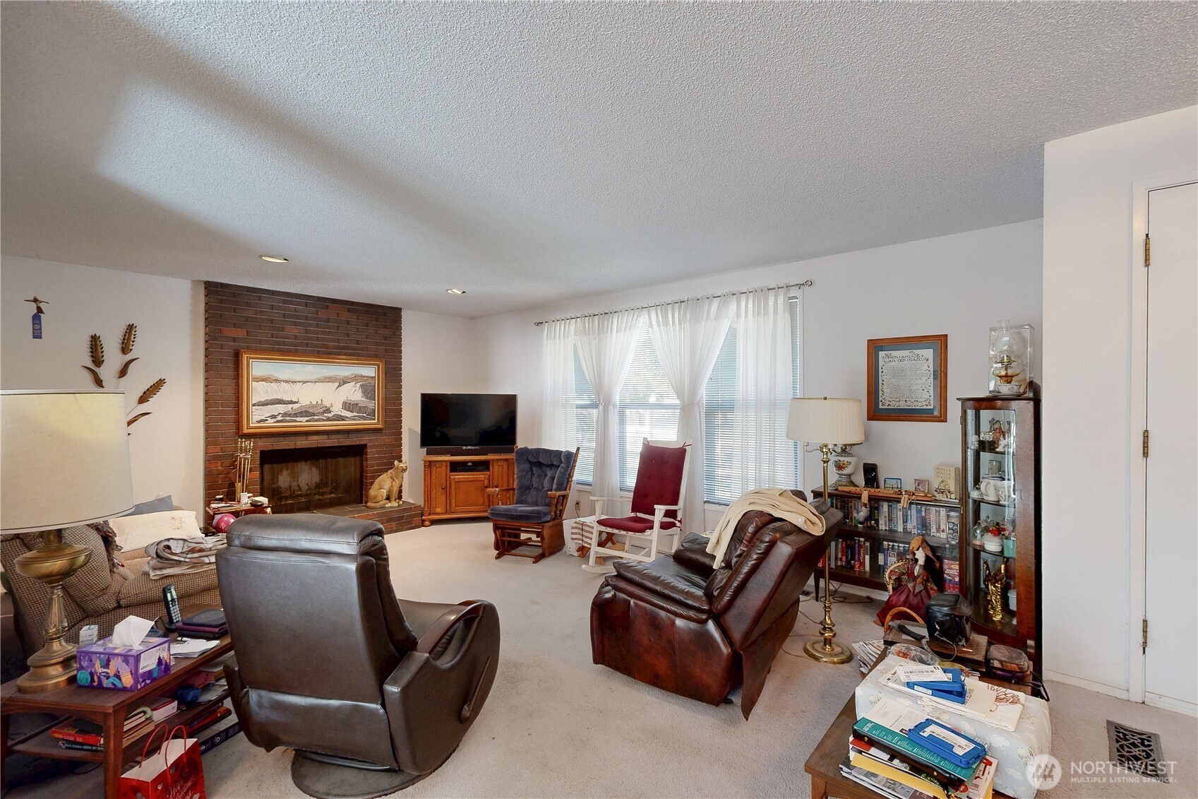 934 Mountain Park Drive Property Photo 4