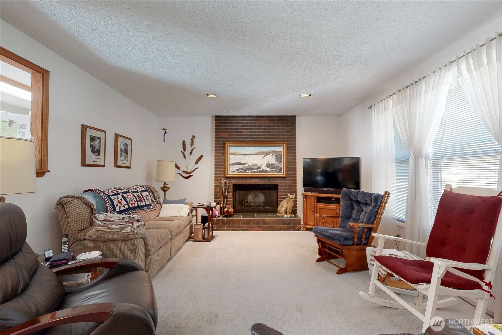 934 Mountain Park Drive Property Photo 6